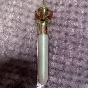 Jeffree Star LipGloss in SKY HIGH